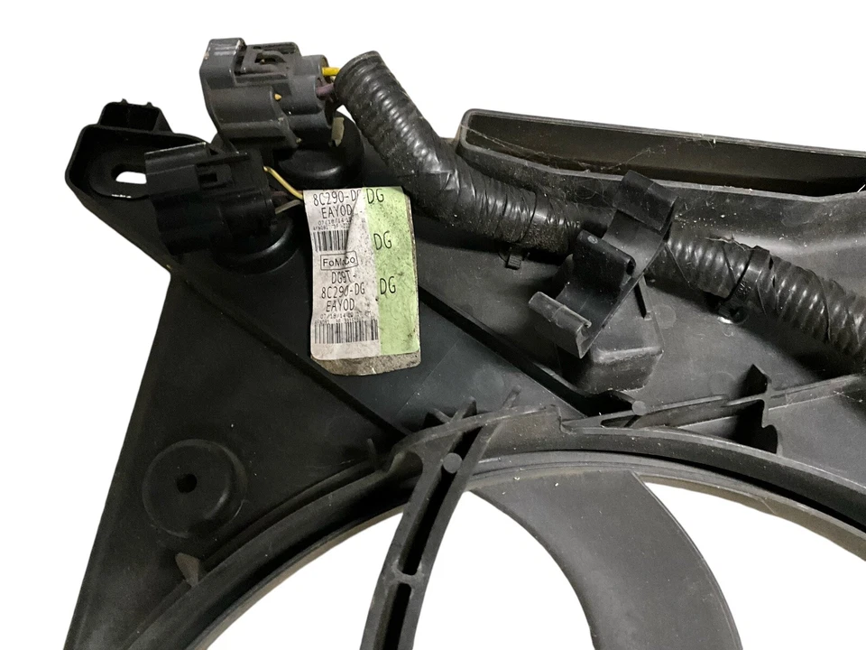 Ford Fusion 2.5 2013-2020 - Ventilador de refrigeración del motor eléctrico - DG9T-8C290-DG Foto 4 de 4