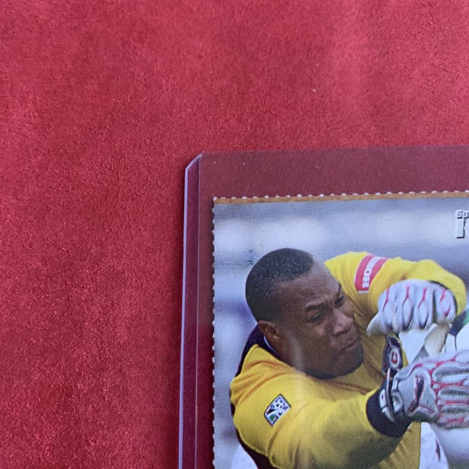 ZACH THORNTON ROOKIE 2002 World Cup Soccer Sports Illustrated for Kids SI USA - Image 2 of 4