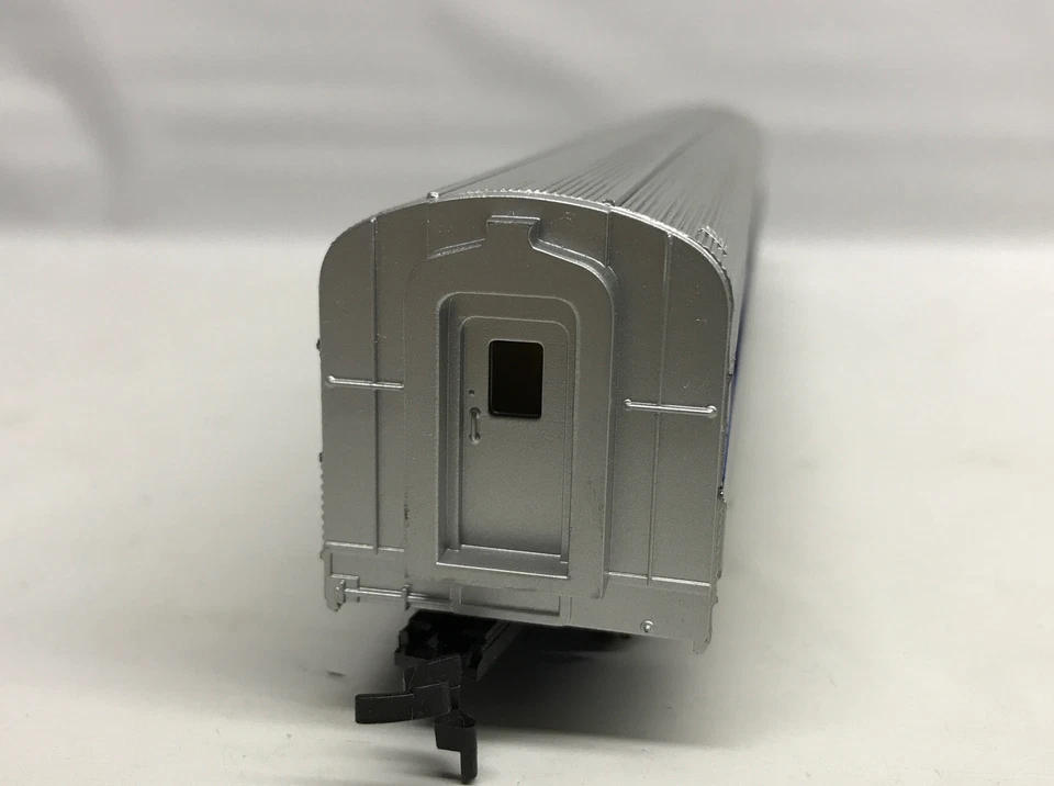 Model Power 8842 HO Dining Passenger Car Canadian National (CN) 2200 - Image 3 of 4