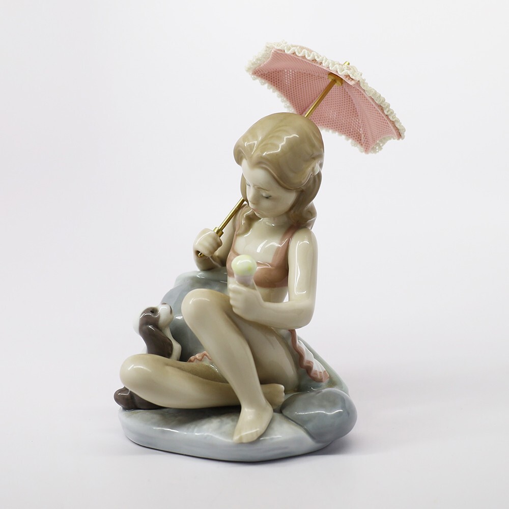 LLADRO 月に座る子供の像 6848 LLADRO 月に座る子供の像 6848（Children's porcelain