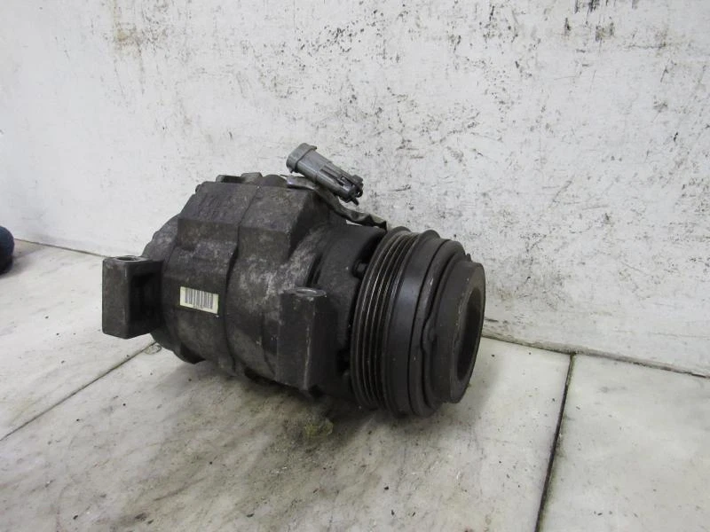 Compresor de aire acondicionado Silverado Sierra Avalanche Suburban Express 2000-2006 15169964 Foto 3 de 4