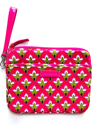 Vera Bradley Woman Pink Wrist Bag Purse Cosmetic Bag Soft Foam Padded Zip Close