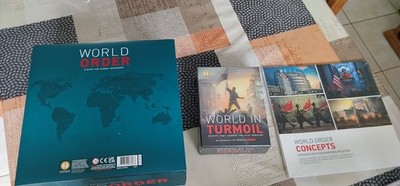 World Order - Englische Kickstarter Edition mit Turmoil Expansion Concept Book