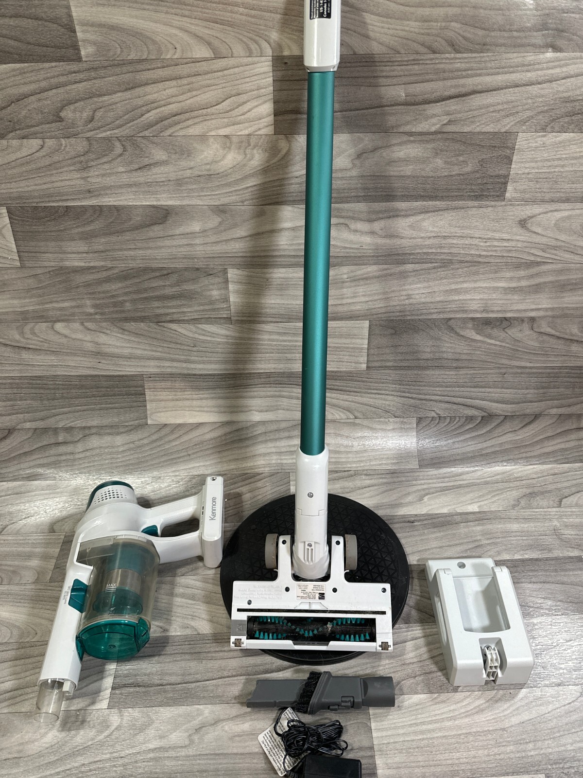 Kenmore DS4020 Cordless Stick Vacuum Cleaner Green 814953016748 eBay