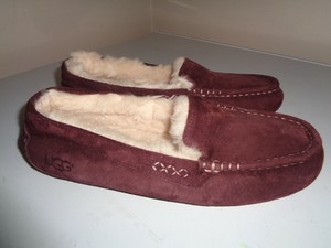 ugg unisex slippers