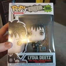Beetlejuice 2 Lydia Deetz con TV Funko Pop! Figura Vinilo #1690 En Stock Ahora