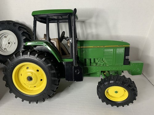 JOHN DEERE 1/16 7600 DIE-CAST TRACTOR VINTAGE ERTL W/ SPARE TIRES SOLD AS IS! - Picture 5 of 6