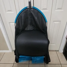 Gardena Lawn and Leaf Collector One Feet Holder Is Broken 