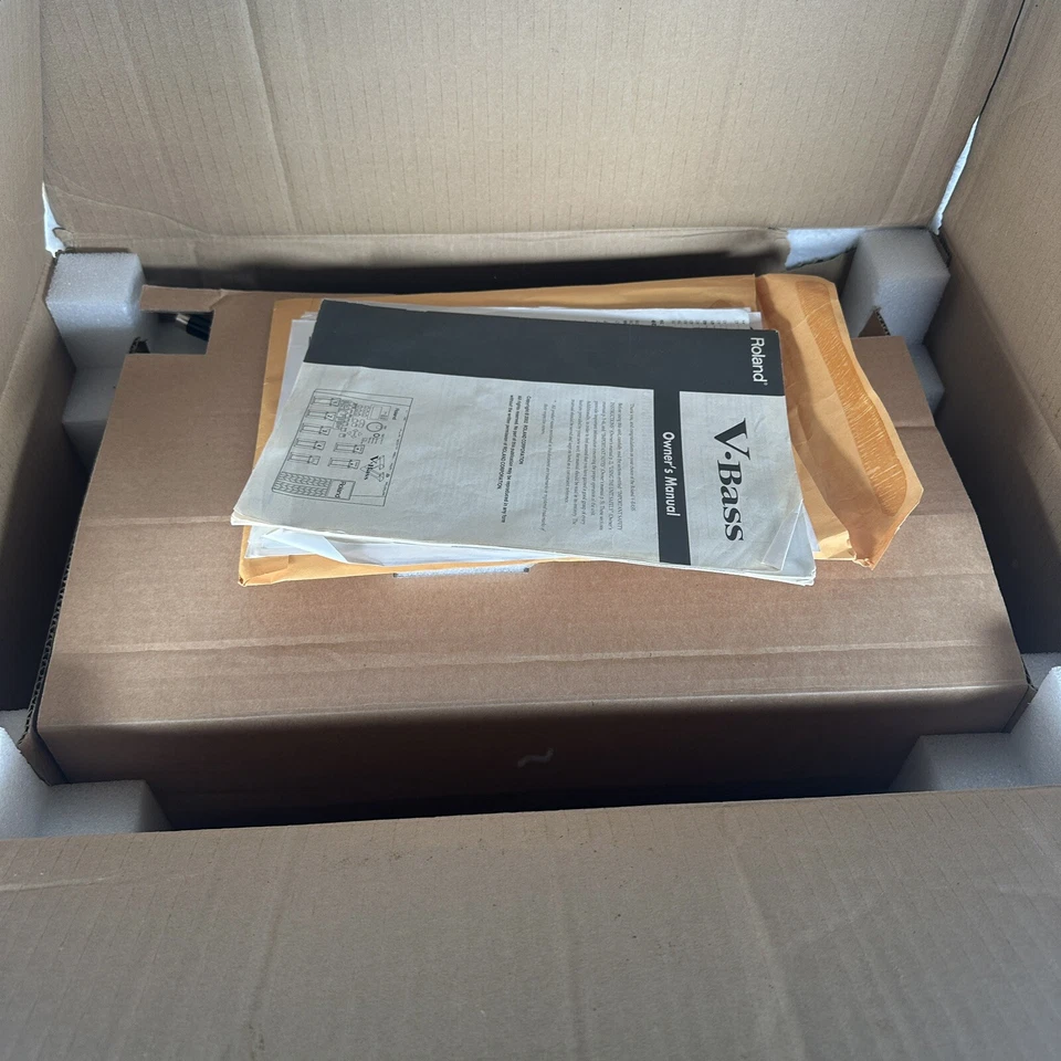 Roland V-BASS Batería Controlador MIDI Pedal Guitarra Bajo Música PROBADO Y EXCELENTE Foto 2 de 4