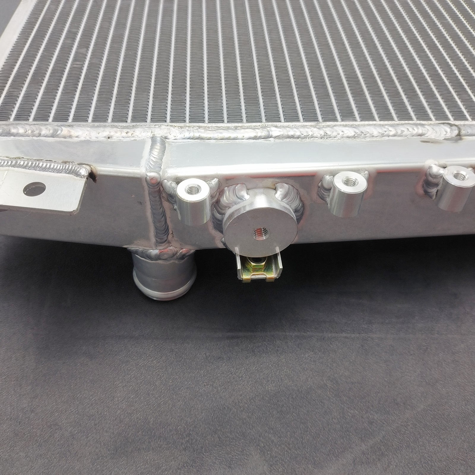400121252D RH Aluminum Radiator for 2010-14 Lamborghini Gallardo LP550-2 LP560-4