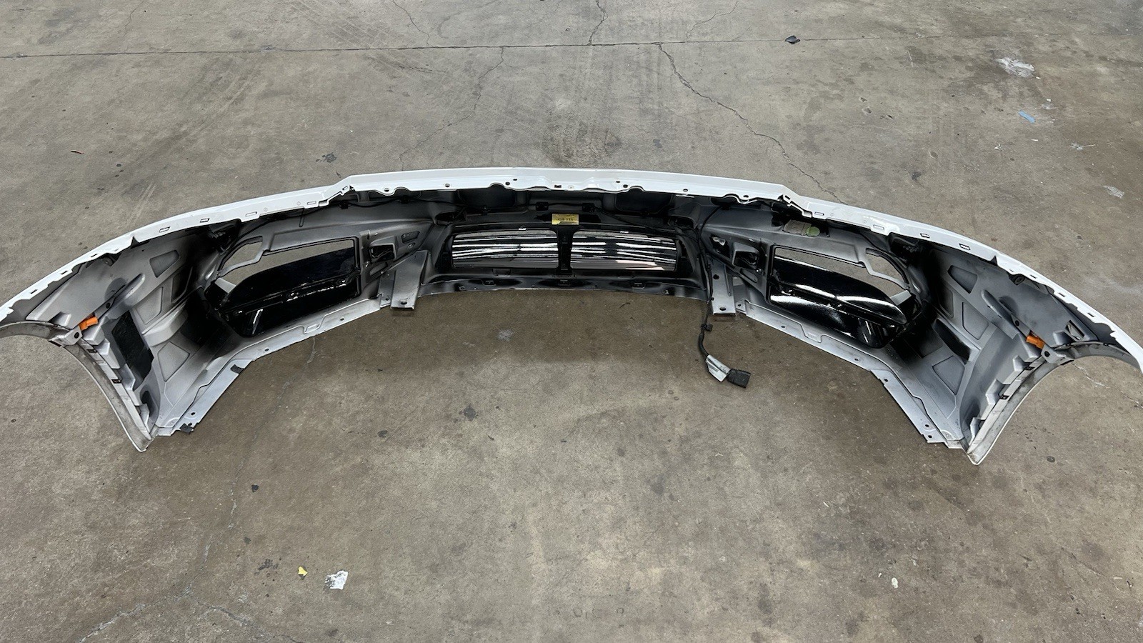 Lamborghini Huracan LP-580 FRONT BUMPER COVER OEM USED 4T0.807.437 F