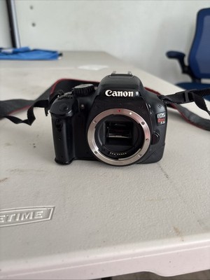 Canon EOS Rebel T2i /550D DSLR Camera Body Only  Powers On  Err 02 SD Card Error