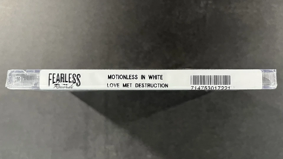 MISPRESS: Motionless in White - Reincarnate & When Love Met Destruction CD Metal - Bild 4 von 4