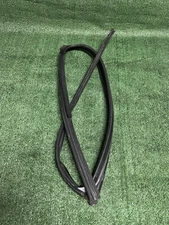 2024 Honda Odyssey Touring Rear Right Side Door Window Run Channel Seal OEM