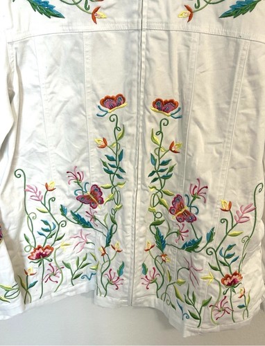 Quacker Factory White Embroidered Sequins Butterfly Floral Jacket Top Size M EUC - Picture 2 of 13