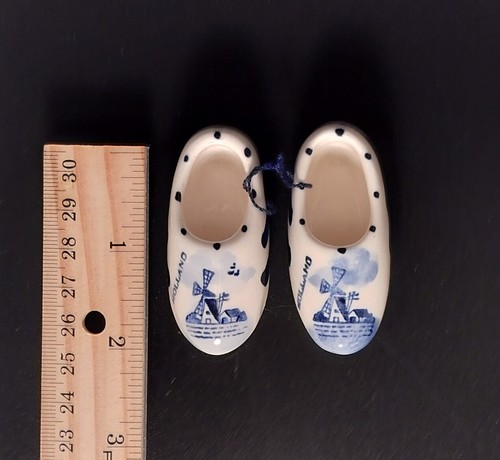 VTG Delft Hand Painted Porcelain Miniature Dutch Clogs with Windmill Holland - Picture 7 of 7