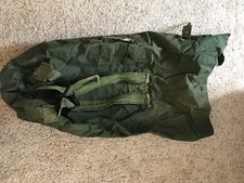 US Military Green Duffle Bag .