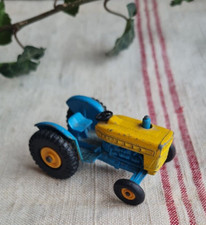 ANCIEN PETIT TRACTEUR JOUET ENFANT EN FERMATCHBOX N°39