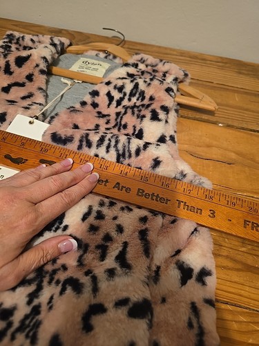 Dylan Evereve NWT Womens Sz XS Pink Leopard Print Soft Vest Faux Fur Mob Wife - Picture 9 of 13