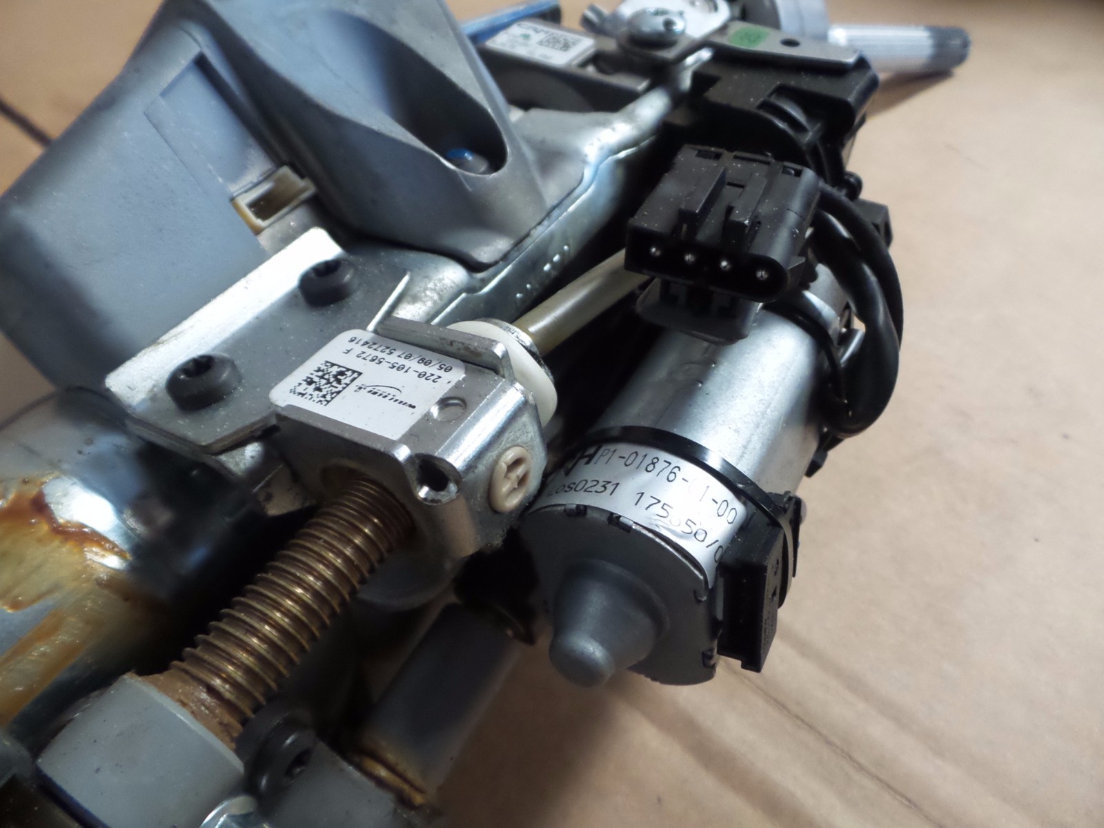 OEM 20062010 BMW E60 M5 E63 E64 M6 & 56 SERIES Steering Wheel Column 1527 eBay