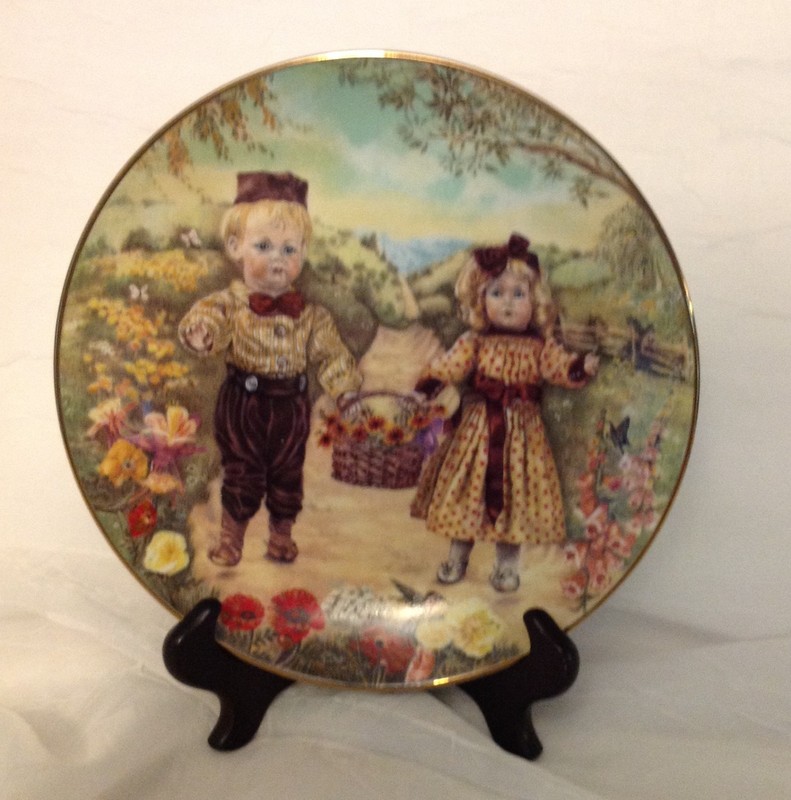 Collector Plate A Basket of Love by Cynthia Knapton 1983 Carson Mint