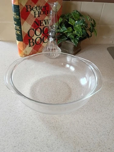 Pyrex Glass Bowl 026 Made In Corning, NY 11 Inch Bowl