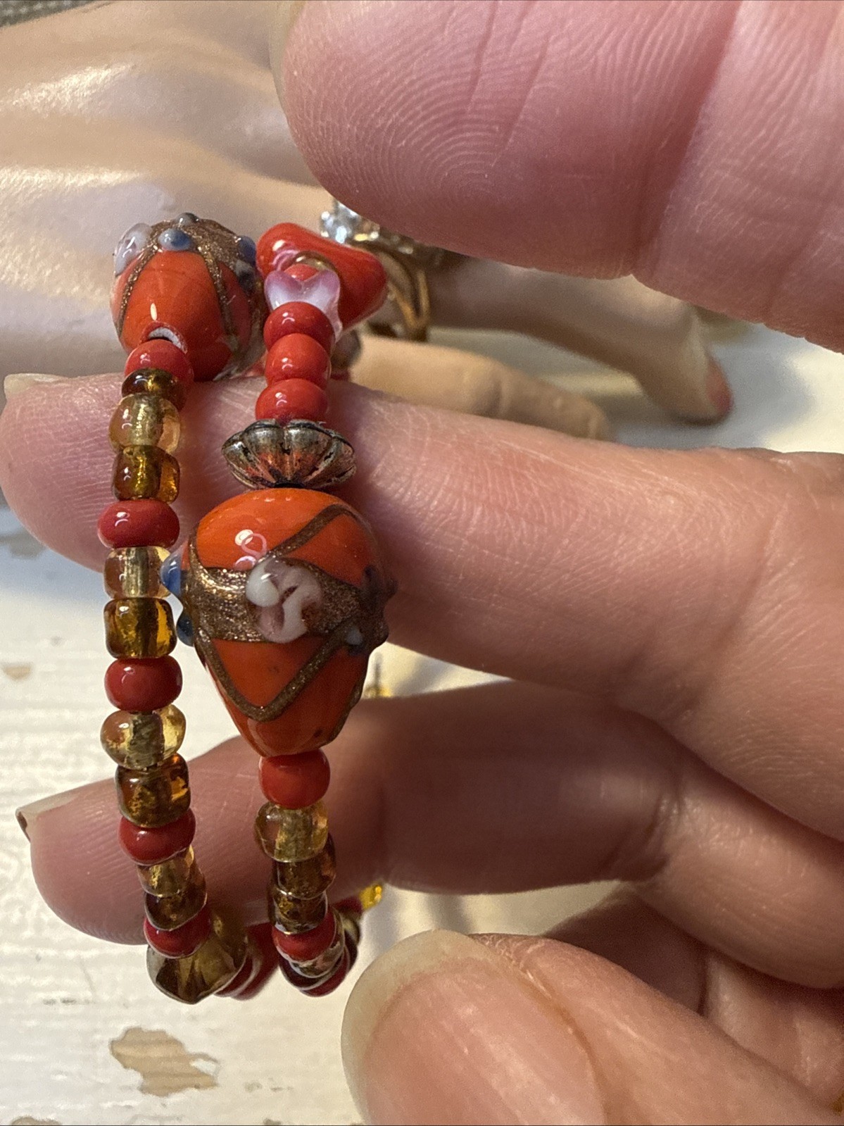 Vintage Preowned Unsigned Memory Wire Wedding Cak… - image 9