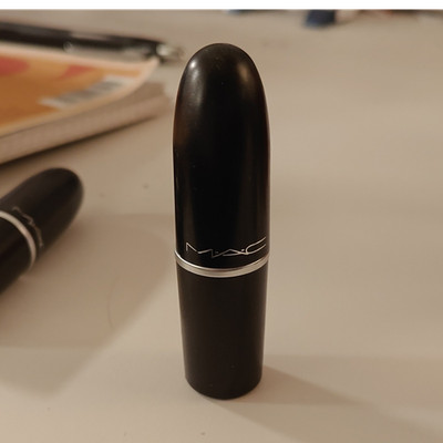 M·A·C Lippenstift Stick Lady Bug Rot Lustre B18 Standard Größe Modell