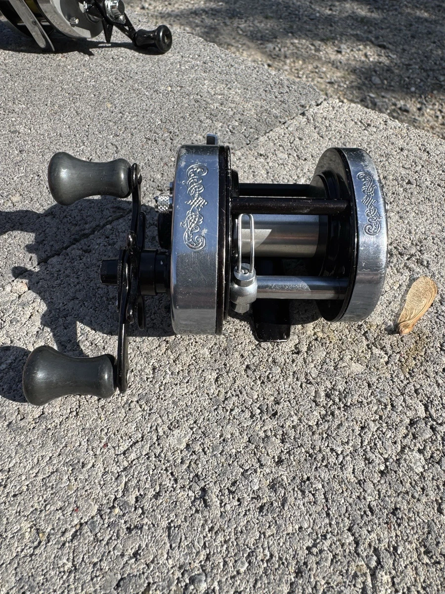 10 - 20 lbs weight cap fishing reels KastKing 4000 Fishing Reel 39.5 LBs Max Drag 10+1 Stainless 5.2:1 Gear Ratio-Sharky III-Black