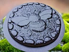 Bee mold plaster concrete cement casting bee plaque mould 10" x 3/4" thick