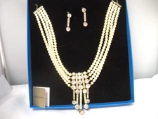 Heidi Daus An Affair To Remember 4 Strand Pearl/Emerald Necklace & Earring Set