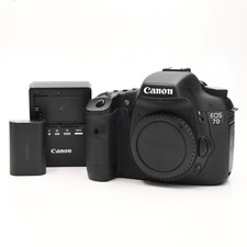 Canon EOS 7D 18MP Digital SLR Camera Body 452