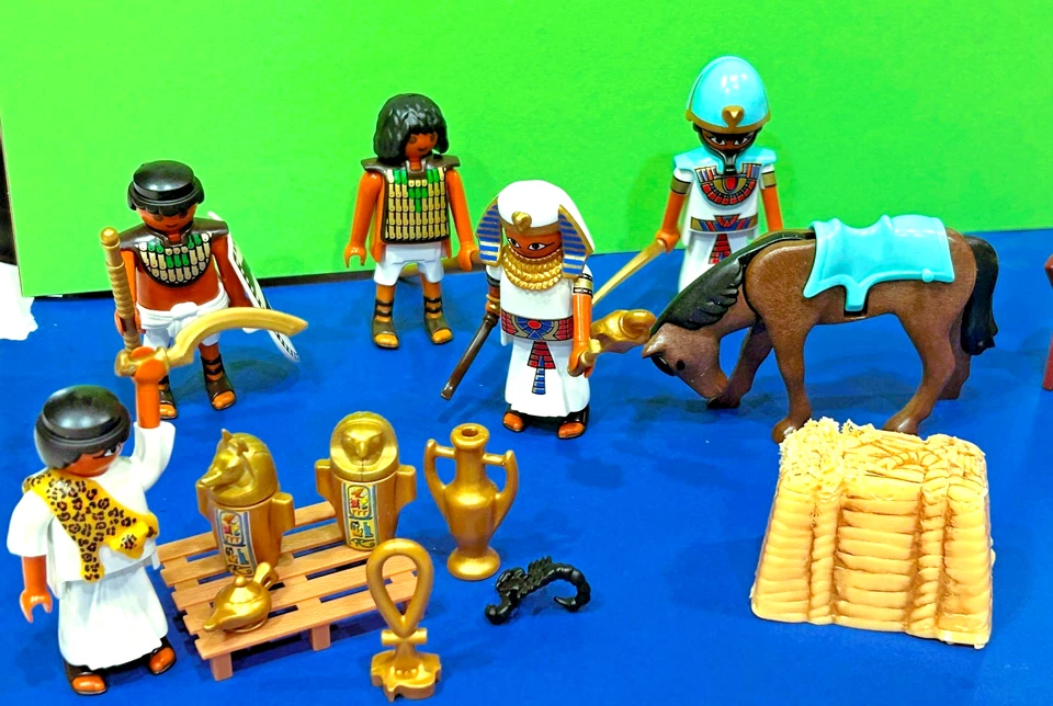 PLAYMOBILE  Egyptian figurines and accessories lot - Image 2 of 4