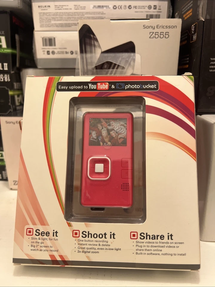 Creative Vado HD 720p Pocket Video Camcorder 8GB 2x Zoom VF0570 - NEW SEALED - Image 3 of 4