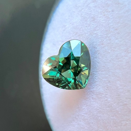 2.16ct GIA CERTIFIED Vivid Green NATURAL Sapphire AUSTRALIAN Heart Cut RARE Gem - Picture 4 of 7