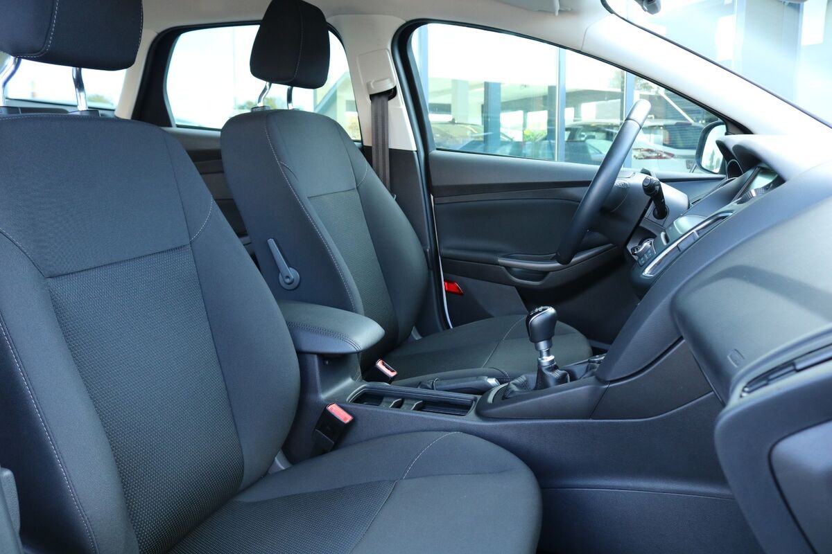 Ford Focus 1,5 TDCi 95 Business stc.