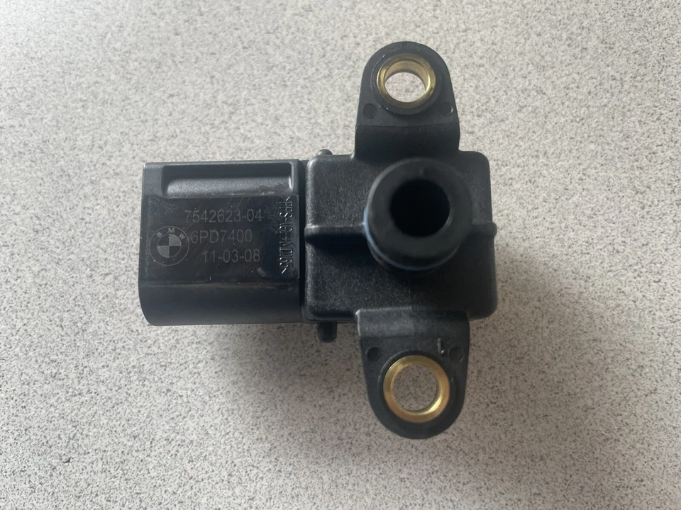 BMW X3 3.0Si E83LCI 2006-2010 ~ sensor de presión de admisión ~ 13628657300 ~ pieza OEM Foto 2 de 4