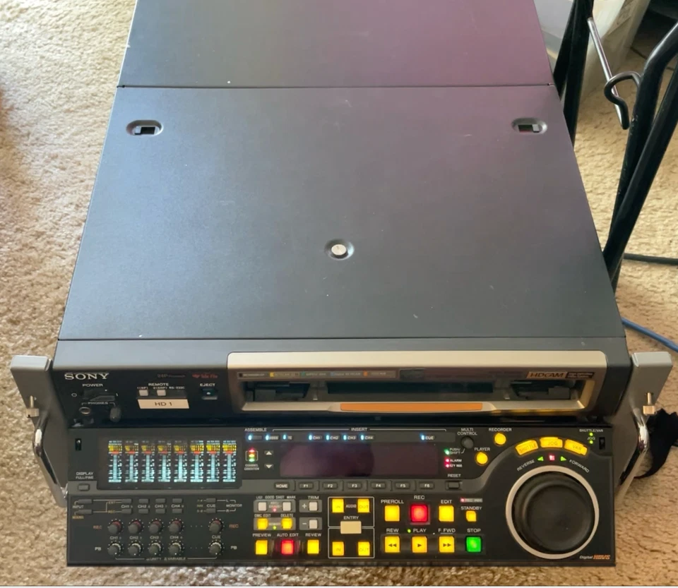 SONY HDW-M2000 HDCAM HD Digital Videocassette Recorder - Image 3 of 4