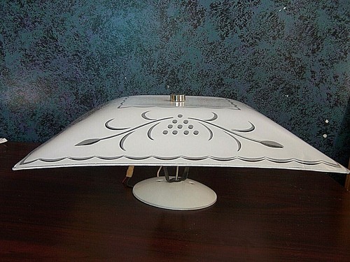 Vintage 15.5" Square Bedroom Ceiling Light Fixture - Vines & Berries - Picture 3 of 7