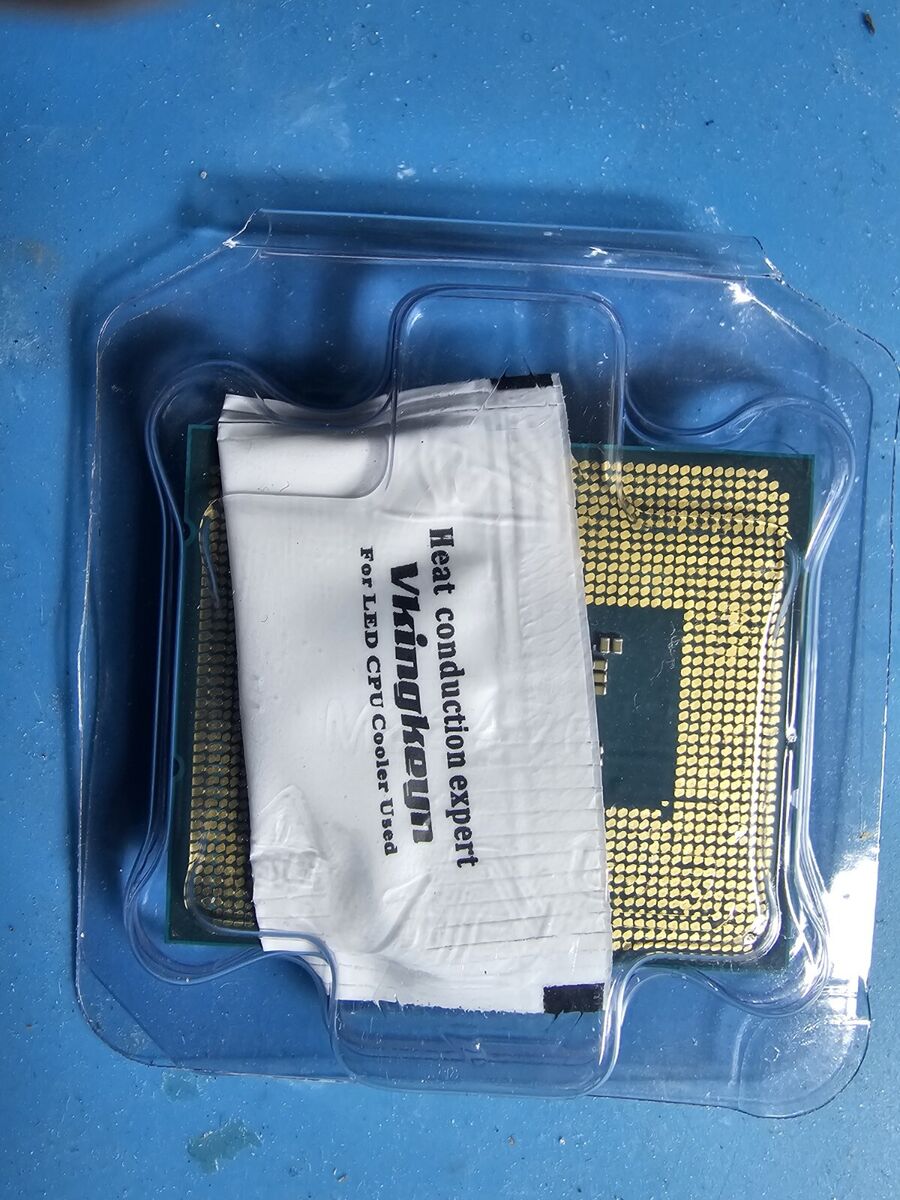 Intel Xeon E5-2696V3 2.3GHz Eighteen Core (CM8064401610101 Intel Xeon E5-2696V3 2.3GHz Eighteen Core (CM8064401610101
