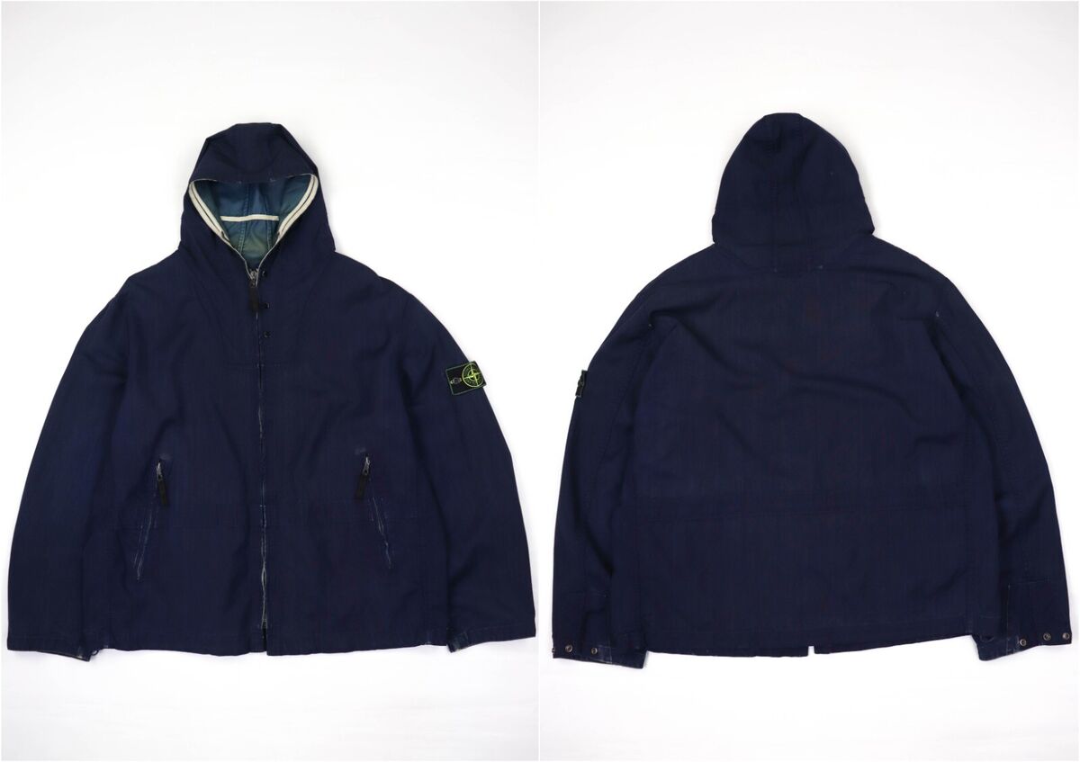 Stone Island SS' 2001 Vintage 00s Dark Blue Virgin Wool Stone Island SS' 2001 Vintage 00s Dark Blue Virgin Wool