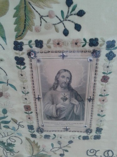 AMAZING RARE LARGE ANTIQUE 1884 SAMPLER "SACRED & HOLY HEART OF JESUS and MARY" - Picture 4 of 12