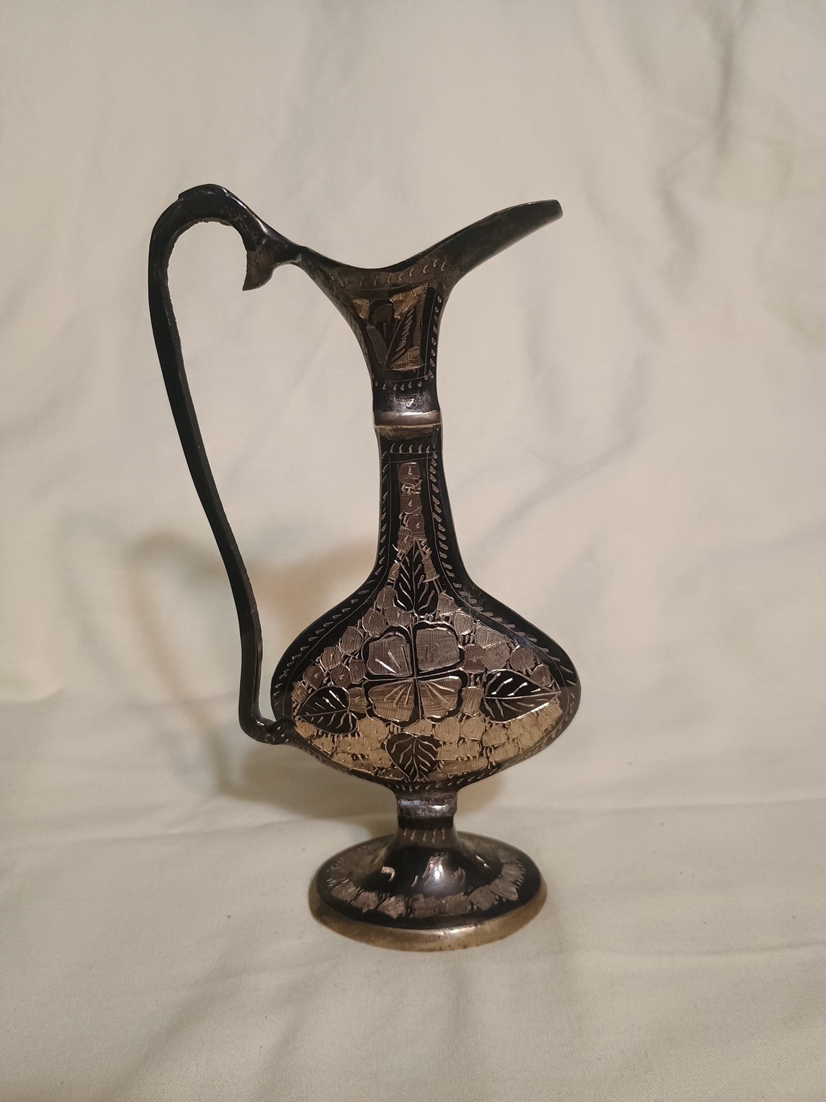 Vintage Ornate Solid Brass Etched Ewer - Made in India? Beautiful 7