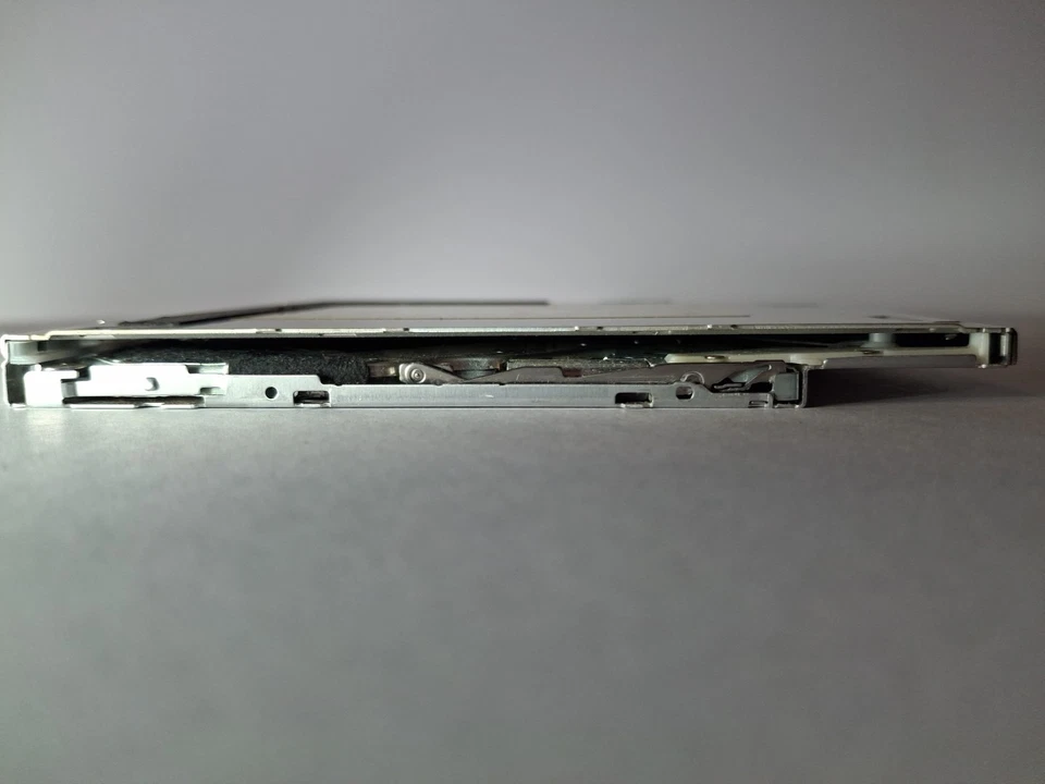 Slot Load Apple MacBook Disc Drive Super UJ-867 678-0563A - Image 3 of 4