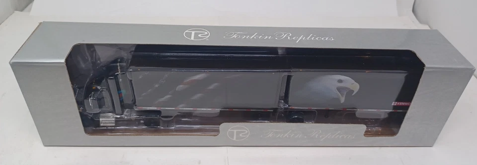   Semirremolque Kenworth Tonkin réplicas con bandera americana y águila diecast 1:53  Foto 2 de 3