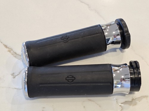 OEM Genuine 56679-02 Harley Davidson 100th Anniversary Hand Grip
