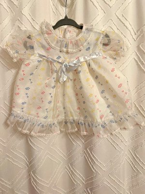 Sears Winnie the Pooh White Floral Organza Puff Sleeve A-Line Dress M
