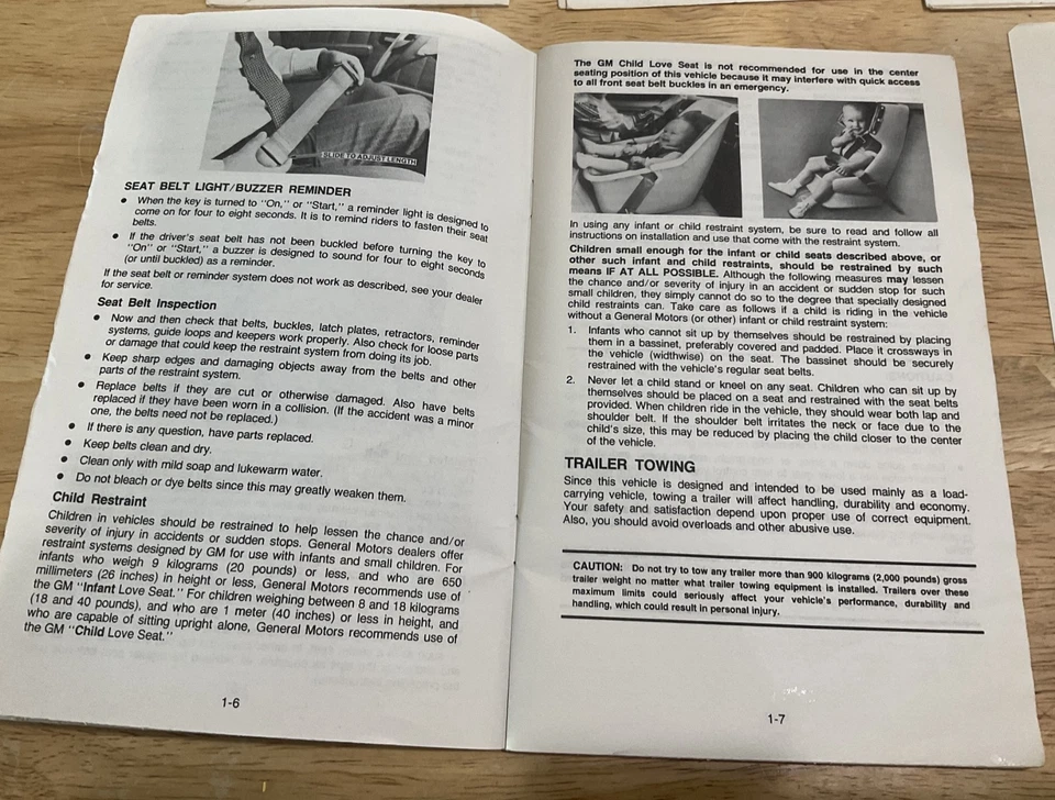 Chevrolet ~ Chevy LUV ~ 1981 Manual del propietario y del conductor y folletos folletos " Foto 4 de 4