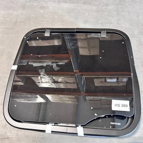 Thetford Topline 169 - 3 Burner Hob Unit With Lid - HS269