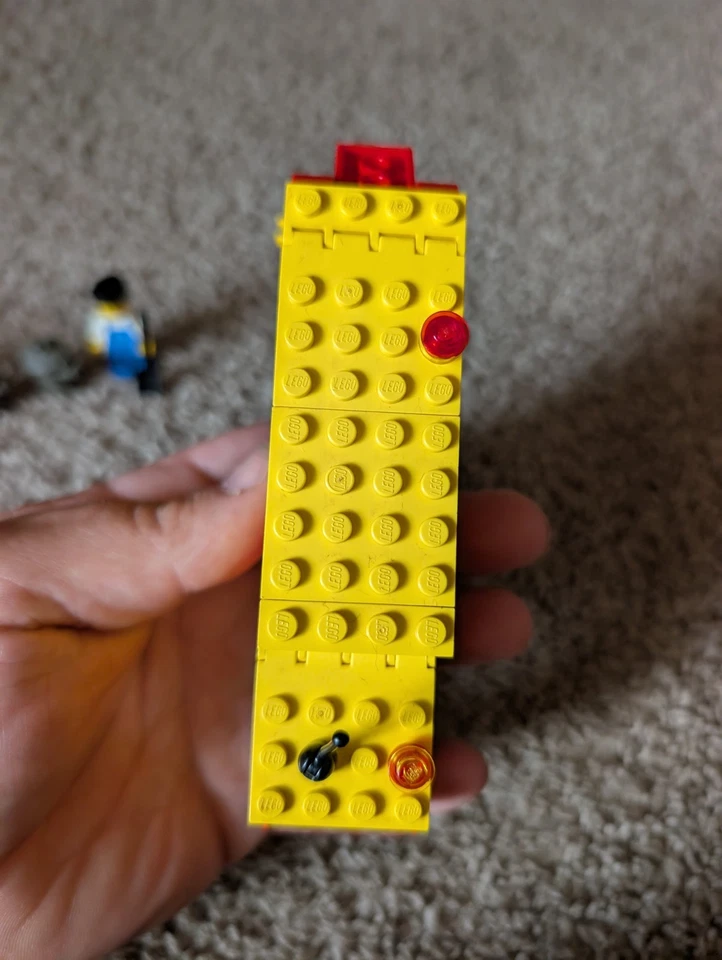 Vintage 1987 Lego City 6693 Garbage Truck 100% Complete - Image 3 of 4